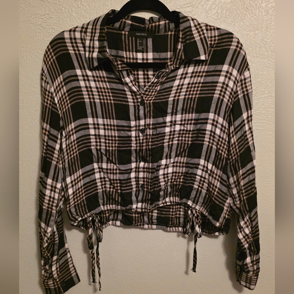 Forever 21 Plaid Button-Down Shirt - Black and White